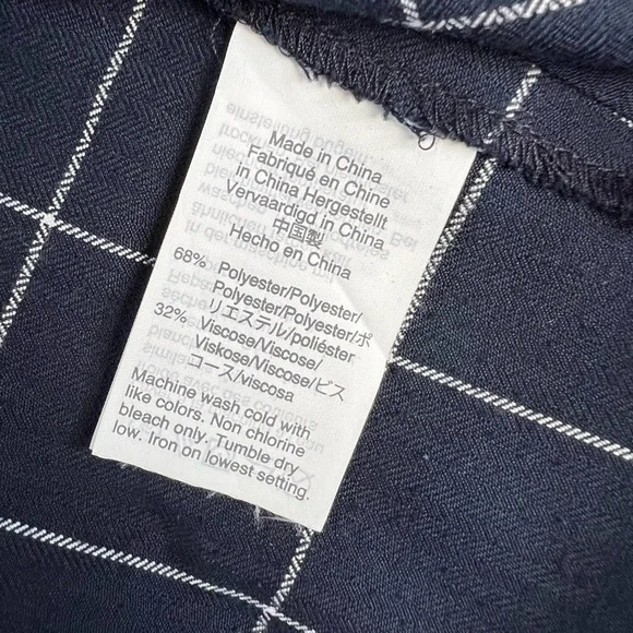J.Crew Dark Navy Window Pane Plaid Top Size M. - Picture 7 of 11